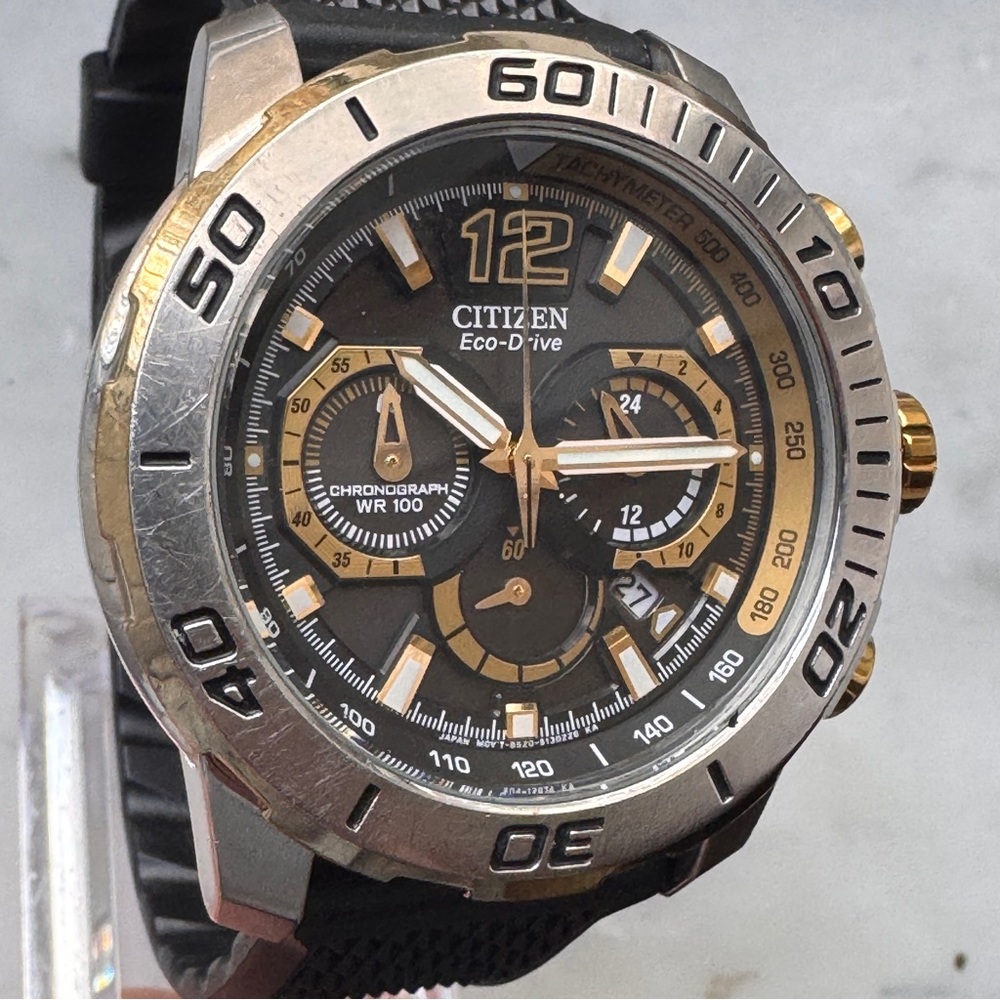 Citizen Eco Drive B620 Chronograph Watch • Black Dial • New Rubber Strap - Picture 7 of 12